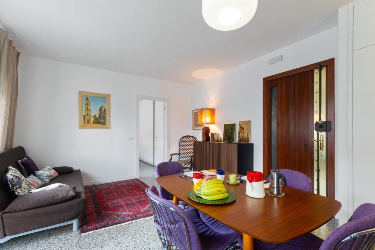 Inner City Apartments Лече Екстериор снимка