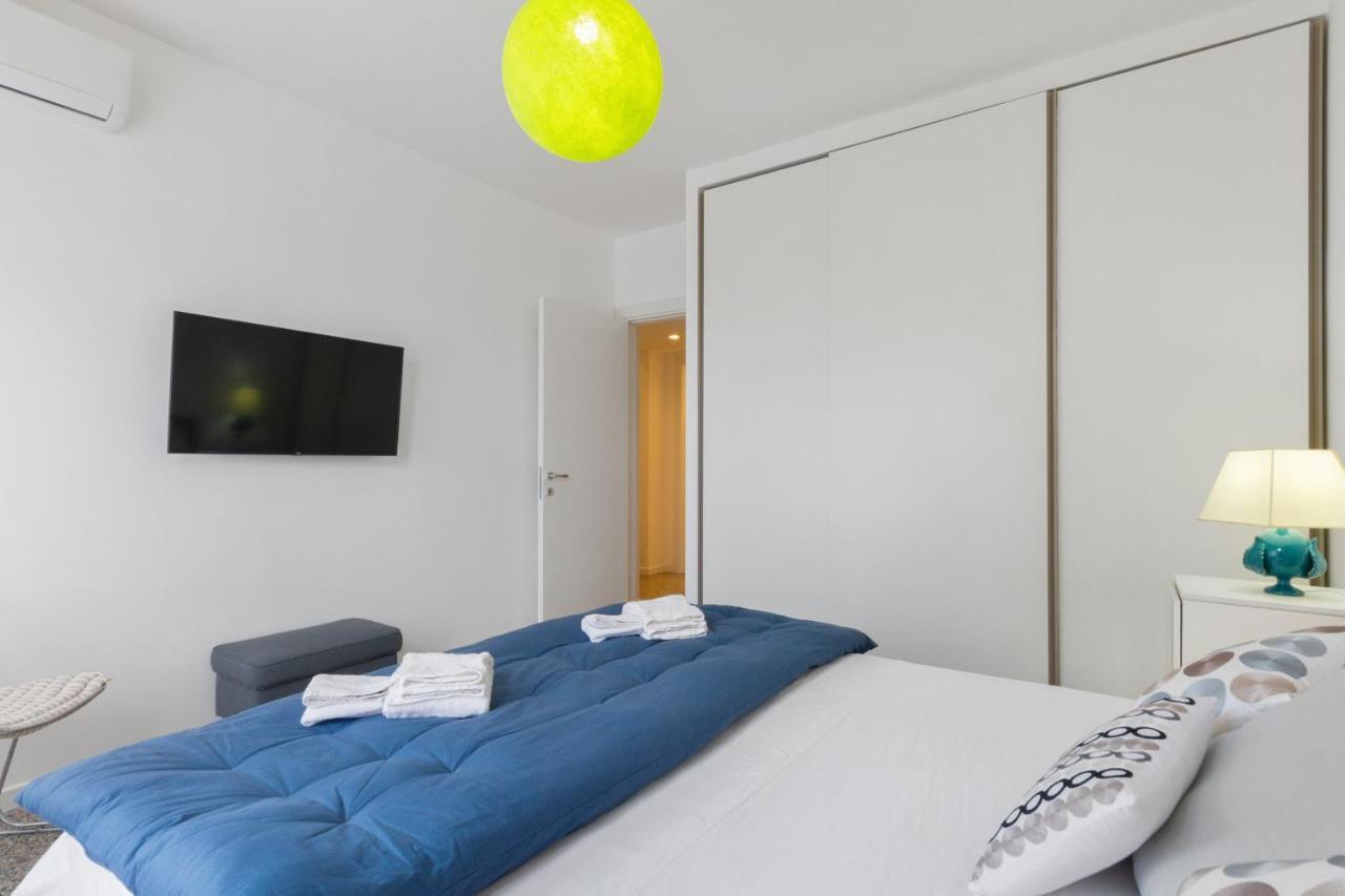 Inner City Apartments Лече Екстериор снимка